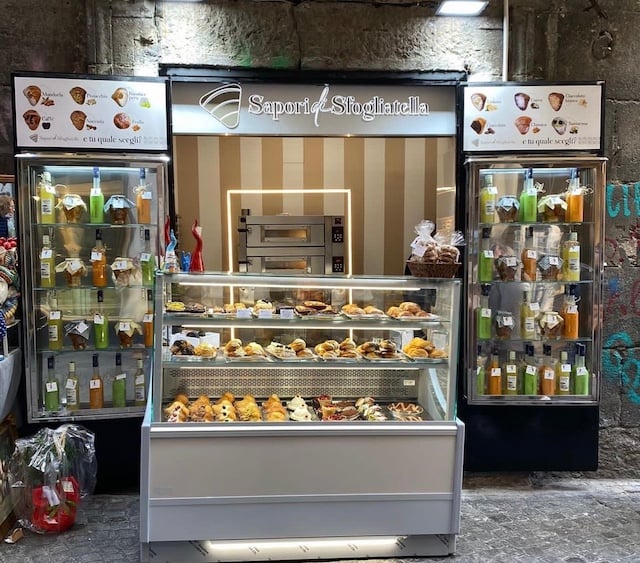 Kur rasti geriausią Sfogliatelle Neapolyje
